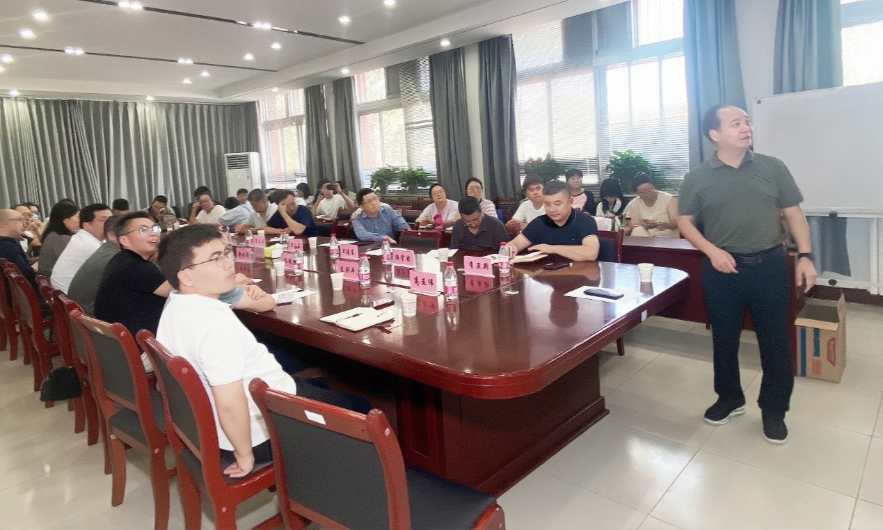 西北农林科技大学动物科技学院陈玉林教授一行赴动物科技学院进行交流调研