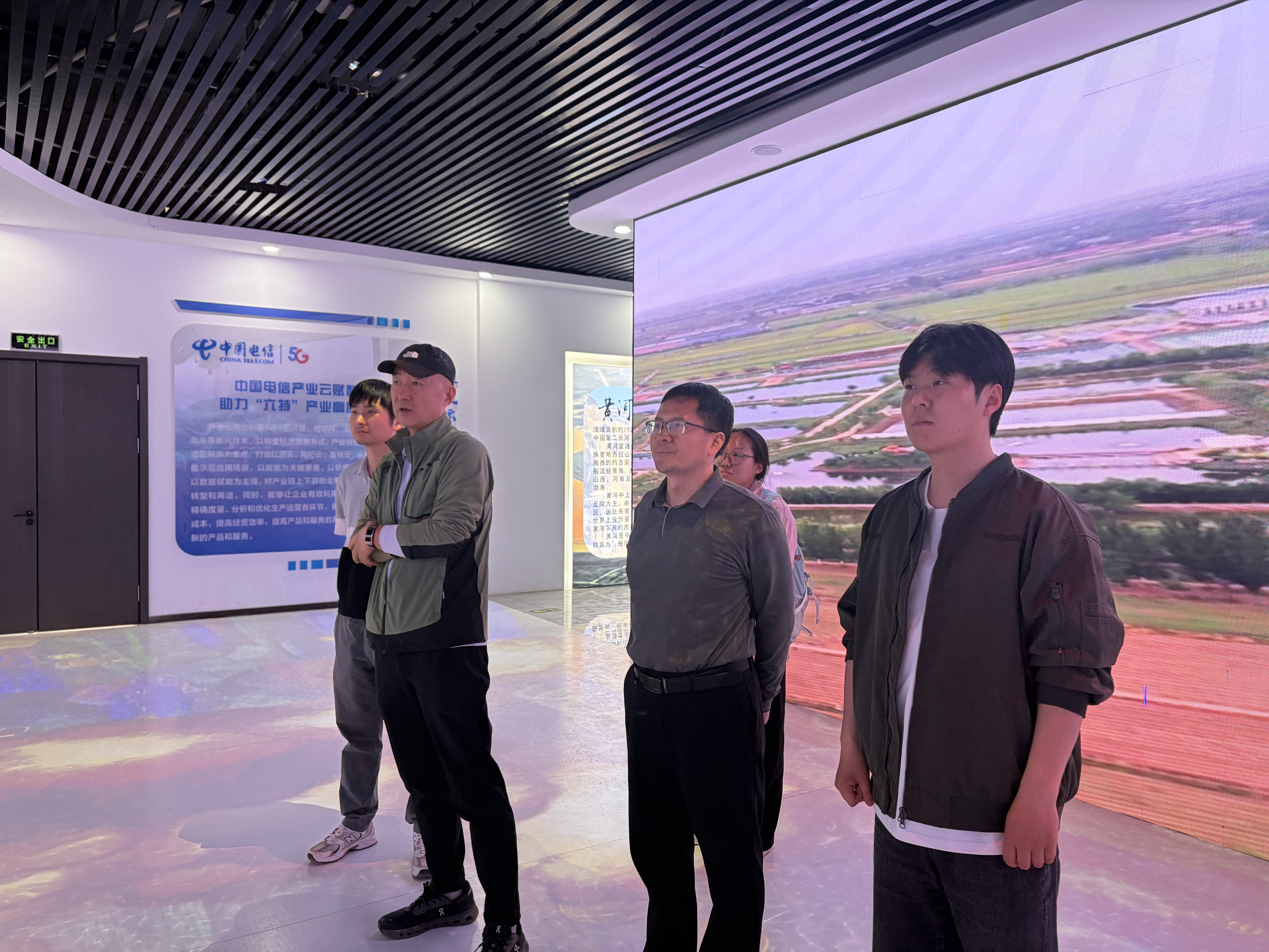 宁夏大学食品学院赴贺兰县食品企业开展访企拓岗行动