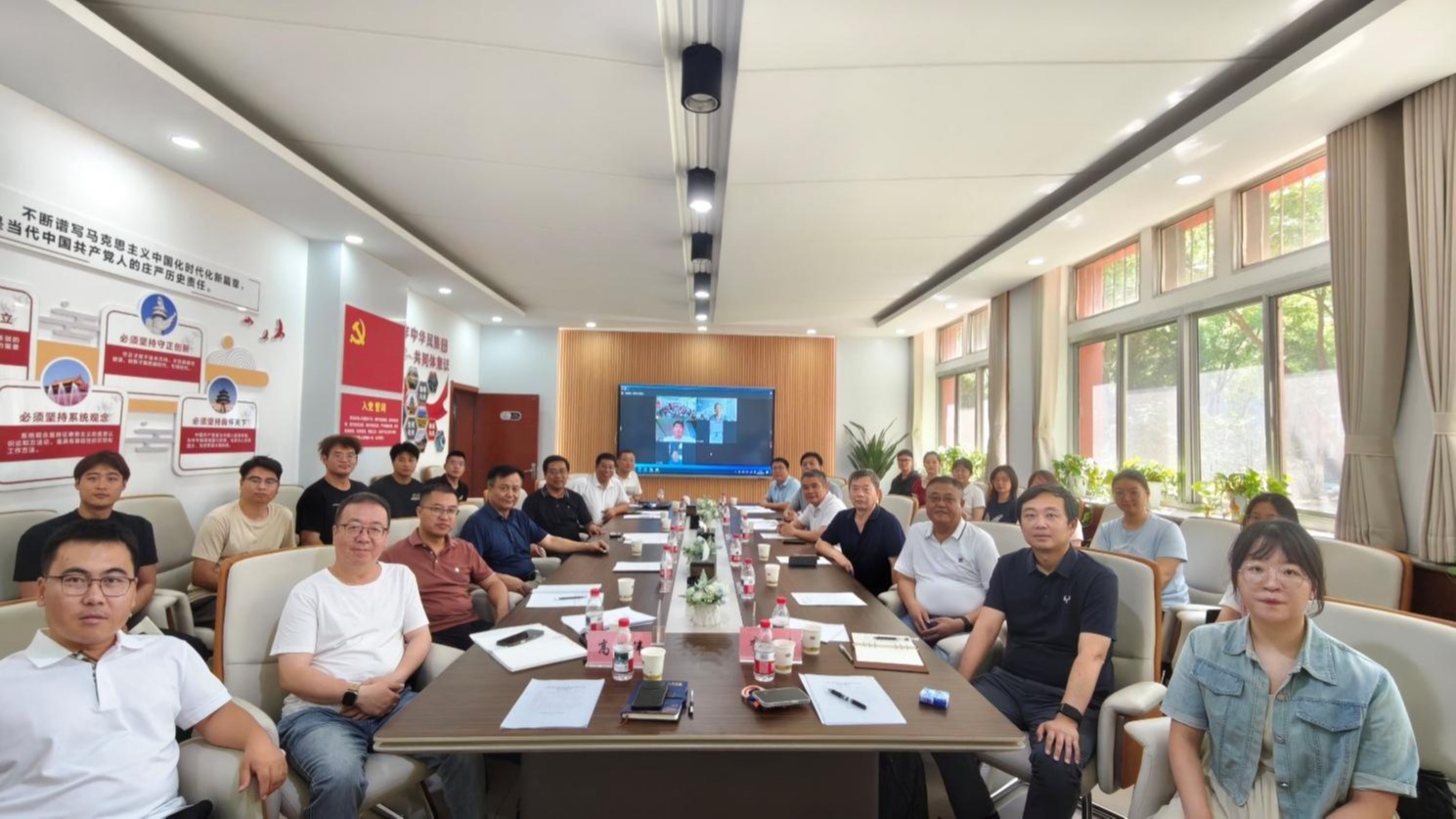 宁夏回族自治区重点研发计划项目推进会暨宁夏肉牛资源开发利用岗站专家座谈会在宁夏大学召开